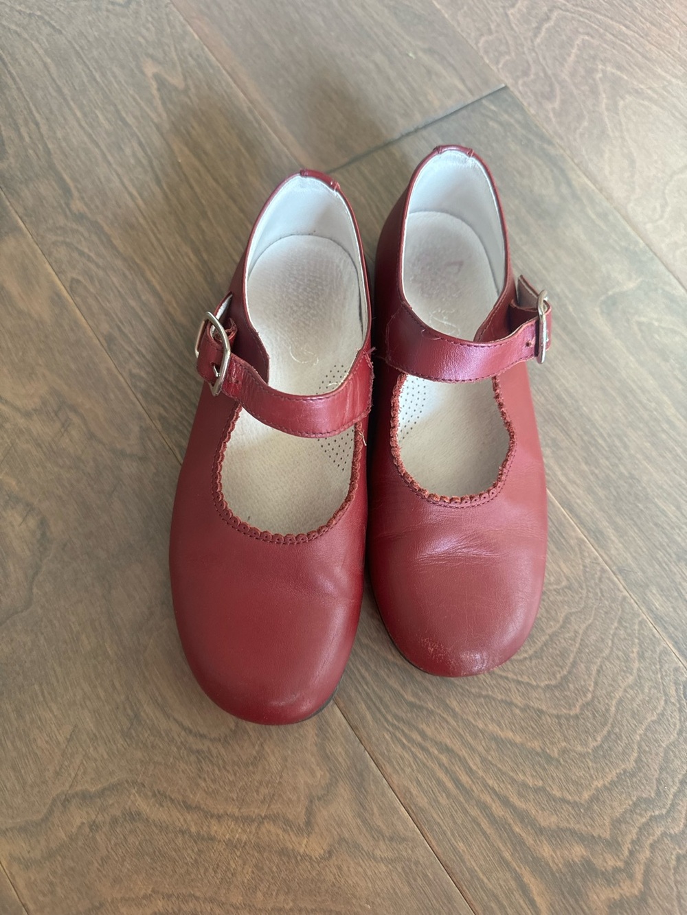 Girls Classic Red and Black Shoes with Buckle Strap